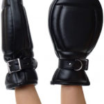 Koženkové rukavice Sensual Deprivation Erotické putá Pre páry