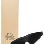 Päťdesiat odtieňov šedej - saténová maska pre zmyselný zážitok od značky Fifty Shades of Grey